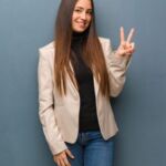 Lucy Raymond Ive Logistic